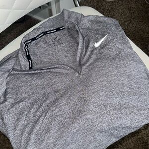 Nike Women’s Quarter Zip